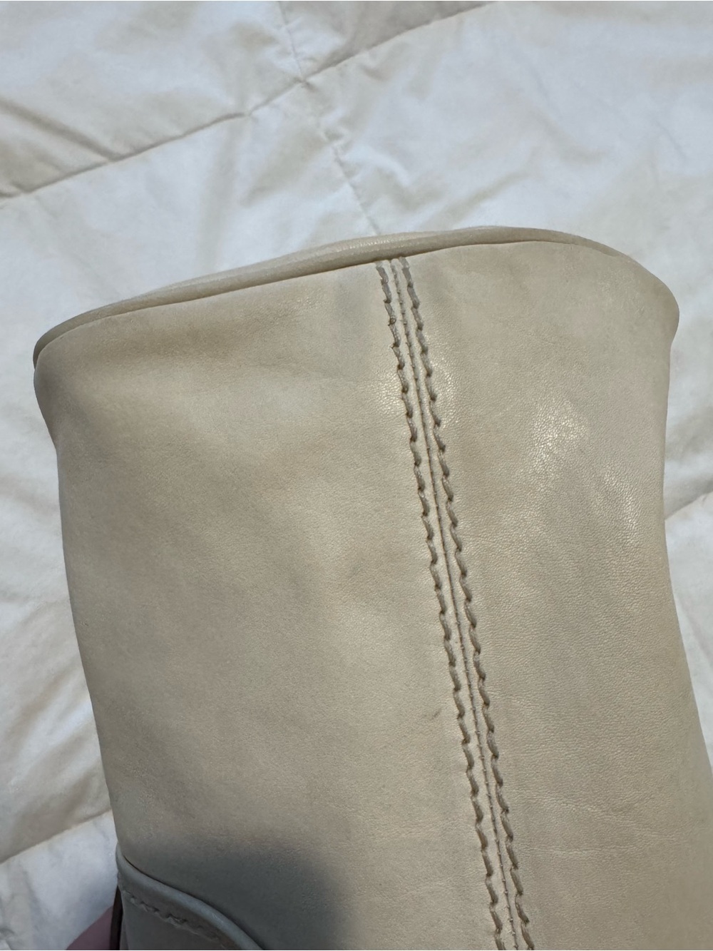 Hogan Ivory Authentic Leather Women's Bag with Wooden Accent - Picture 12 of 14